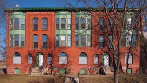 Euclid View Flats in St. Paul's Dayton's Bluff neighborhood, is listed on the National Register of Historic Places for its local significance in architecture. (Courtesy of McGhiever, via Wikimedia Commons)